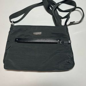 Charcoal Gray Baggallini crossbody purse. EUC.